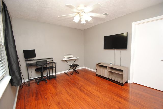 12739 Huntingwick Drive 151, Houston, TX 77024