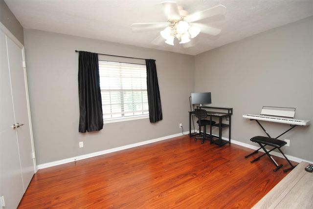 12739 Huntingwick Drive 151, Houston, TX 77024