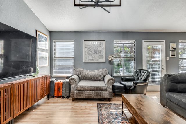 2708 Bridge Lake Drive, Irving, TX 75060