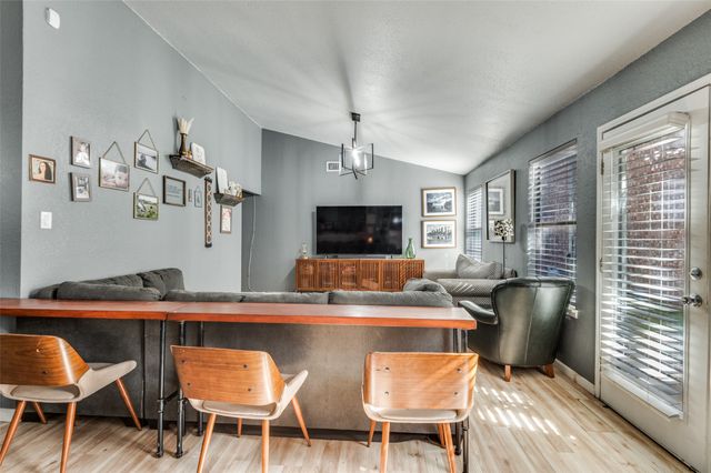 2708 Bridge Lake Drive, Irving, TX 75060