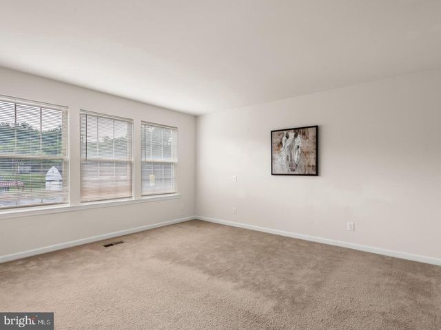 15 EAGLE LN, Malvern, PA 19355