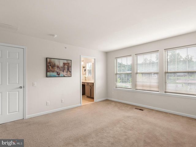15 EAGLE LN, Malvern, PA 19355