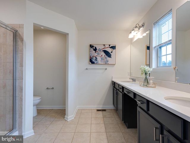 15 EAGLE LN, Malvern, PA 19355