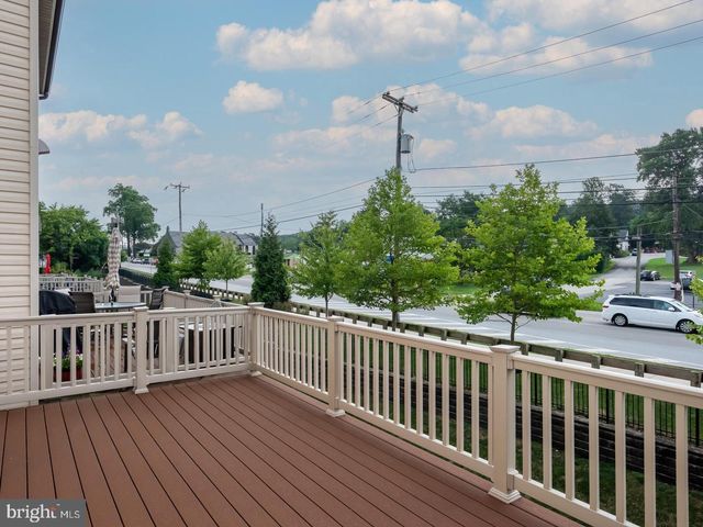 15 EAGLE LN, Malvern, PA 19355