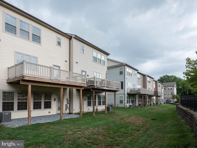 15 EAGLE LN, Malvern, PA 19355