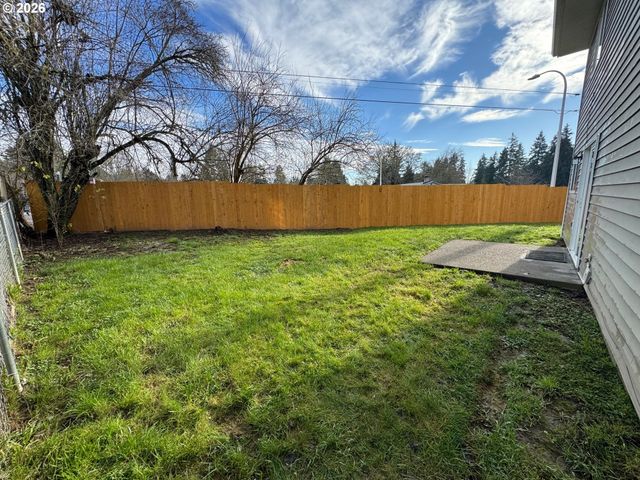 19901 Sw MEADOWBROOK Ct, Beaverton, OR 97078