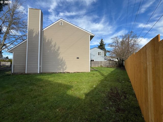 19901 Sw MEADOWBROOK Ct, Beaverton, OR 97078