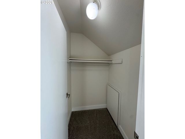 19901 Sw MEADOWBROOK Ct, Beaverton, OR 97078