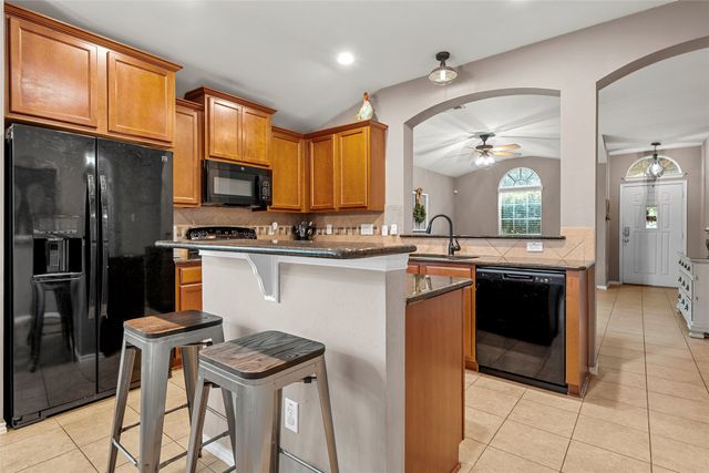 6725 Cold Water Drive, Waco, TX 76712