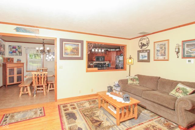 7390 N 325 W, Fairland, IN 46126