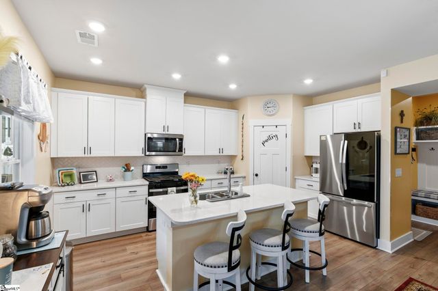 545 Laxton Road, Greer, SC 29651