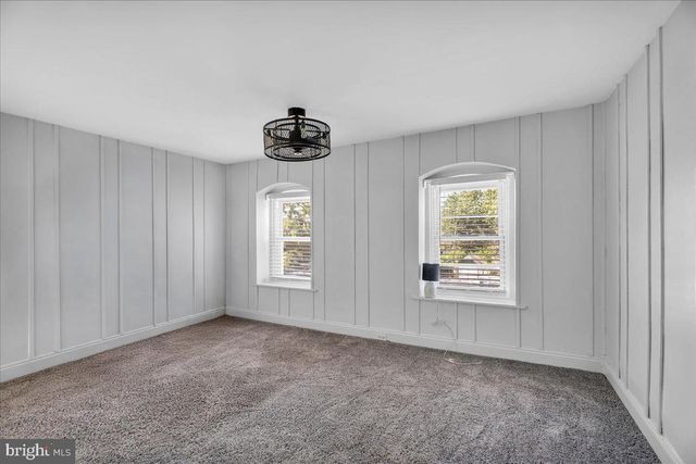 64 E CENTRE ST, Woodbury, NJ 08096