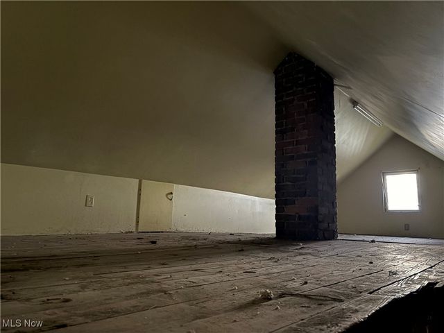 77 Wilhelm Street, Struthers, OH 44471