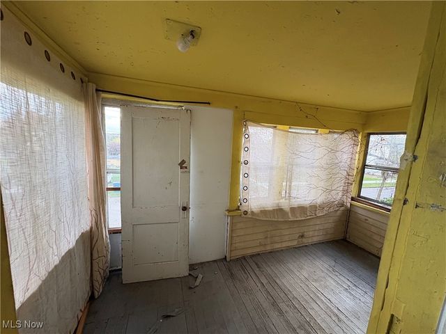 77 Wilhelm Street, Struthers, OH 44471