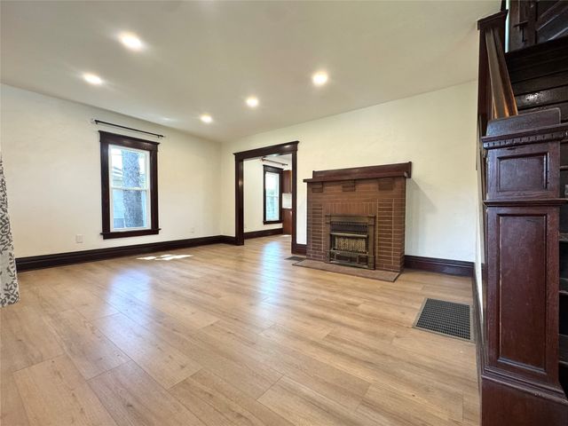 2506 LOVELAND Avenue, Millcreek, PA 16506
