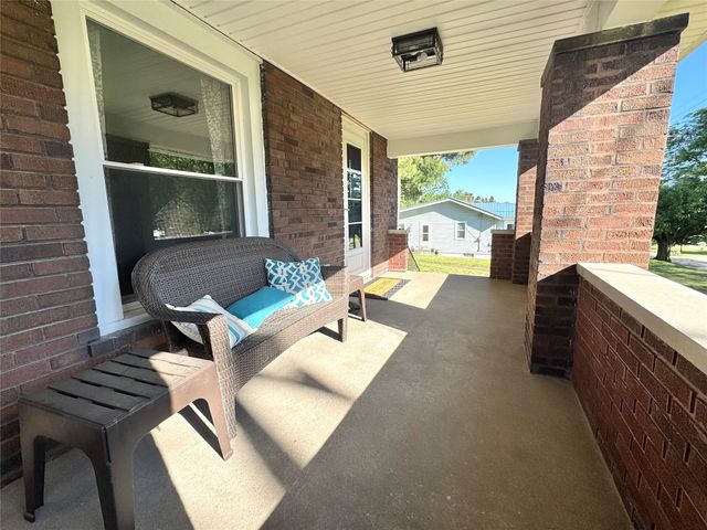 2506 LOVELAND Avenue, Millcreek, PA 16506