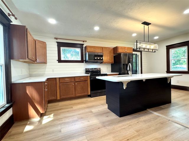 2506 LOVELAND Avenue, Millcreek, PA 16506