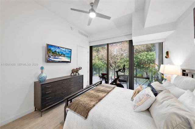 2831 S Bayshore Dr 406, Miami, FL 33133