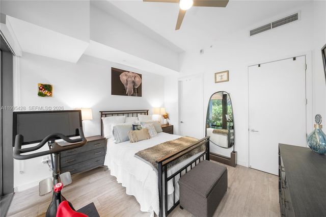 2831 S Bayshore Dr 406, Miami, FL 33133