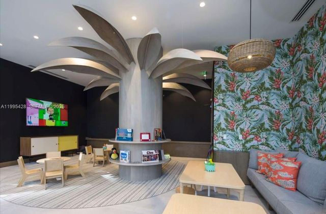 2831 S Bayshore Dr 406, Miami, FL 33133