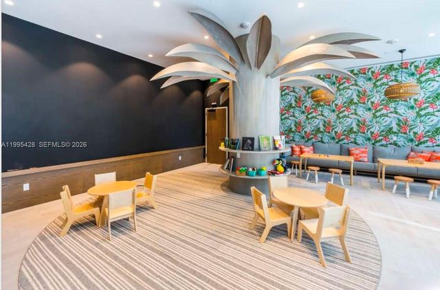 2831 S Bayshore Dr 406, Miami, FL 33133