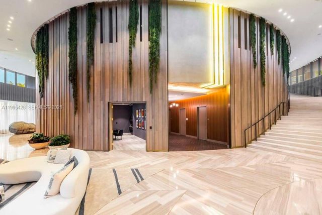 2831 S Bayshore Dr 406, Miami, FL 33133