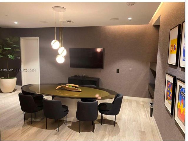 2831 S Bayshore Dr 406, Miami, FL 33133