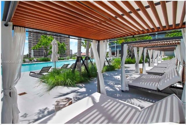 2831 S Bayshore Dr 406, Miami, FL 33133