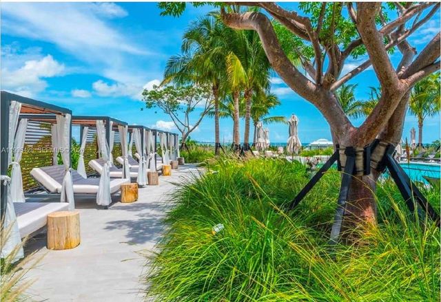 2831 S Bayshore Dr 406, Miami, FL 33133