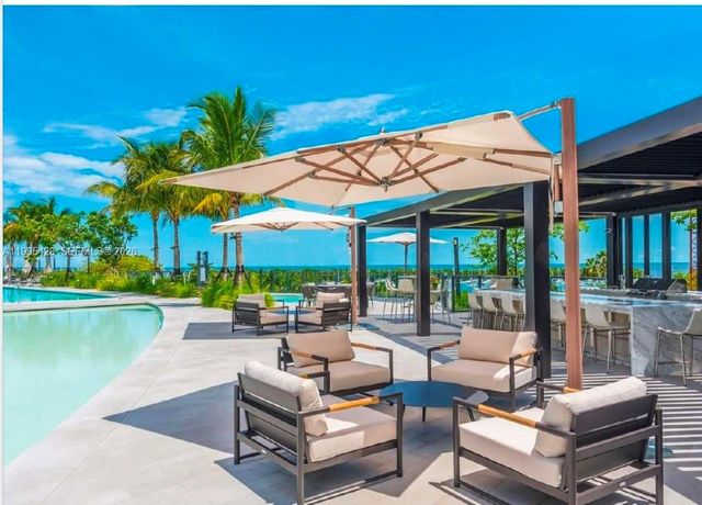 2831 S Bayshore Dr 406, Miami, FL 33133