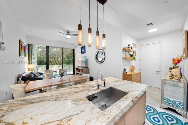 2831 S Bayshore Dr 406, Miami, FL 33133