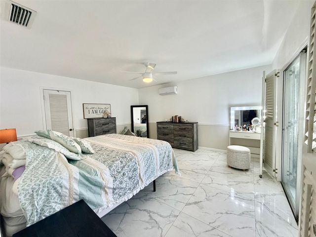 6004 MEMORIAL HIGHWAY, Tampa, FL 33615