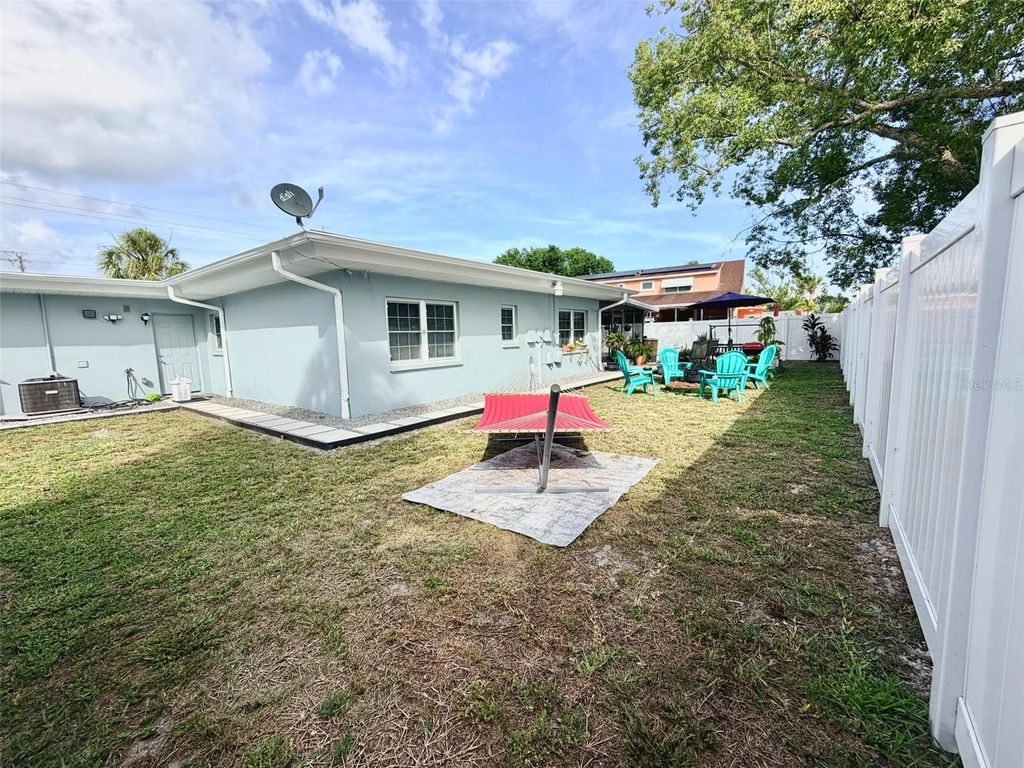 Image 29 of property listing at 6004 MEMORIAL HIGHWAY, Tampa, FL 33615