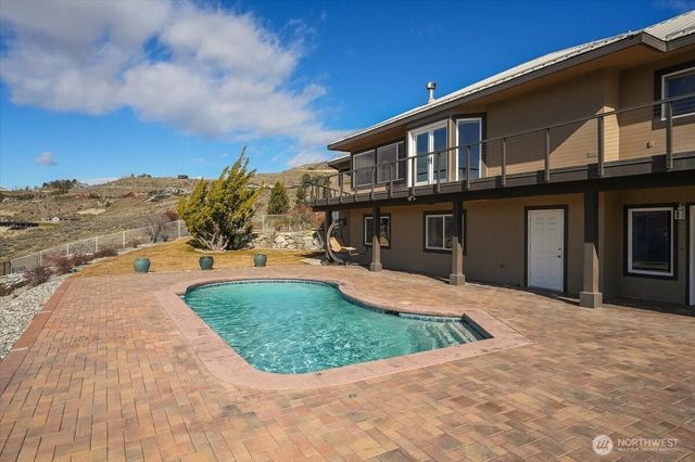 333 Highpoint Place, Chelan, WA 98816
