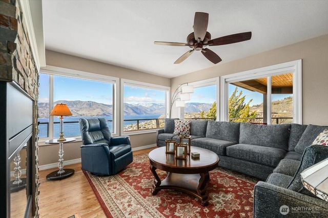 333 Highpoint Place, Chelan, WA 98816