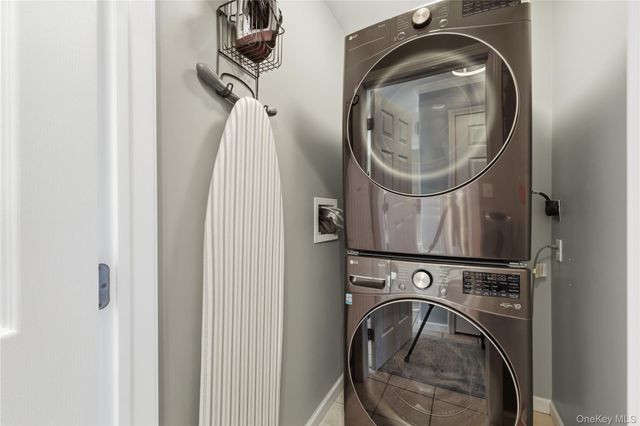 100 Boniface Drive 13B, Pine Bush, NY 12566