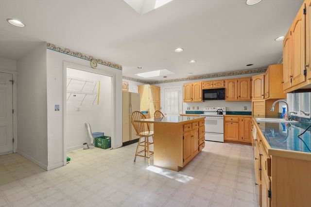 304 Round Cove Road, Chatham, MA 02633