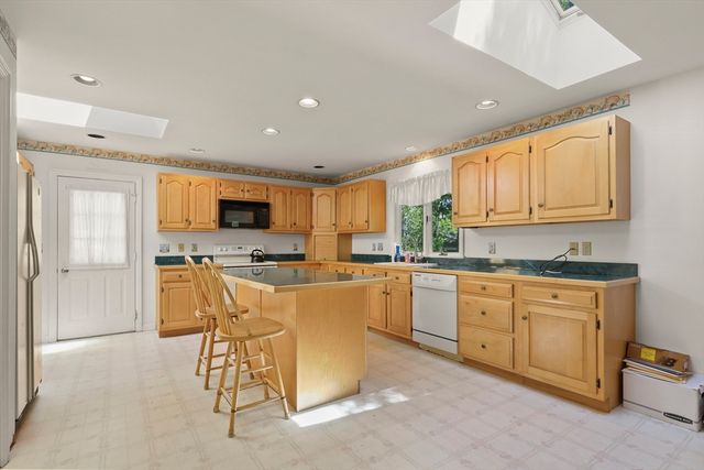304 Round Cove Road, Chatham, MA 02633