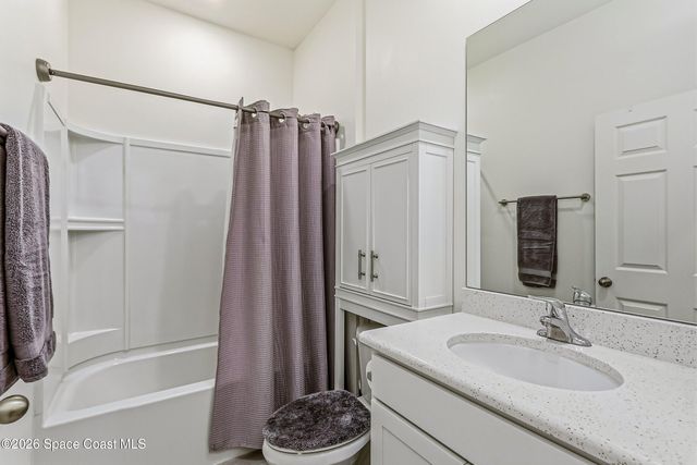 399 Calcutta Avenue NW, Palm Bay, FL 32907