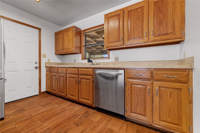 916 Quail Avenue, Harrison, AR 72601