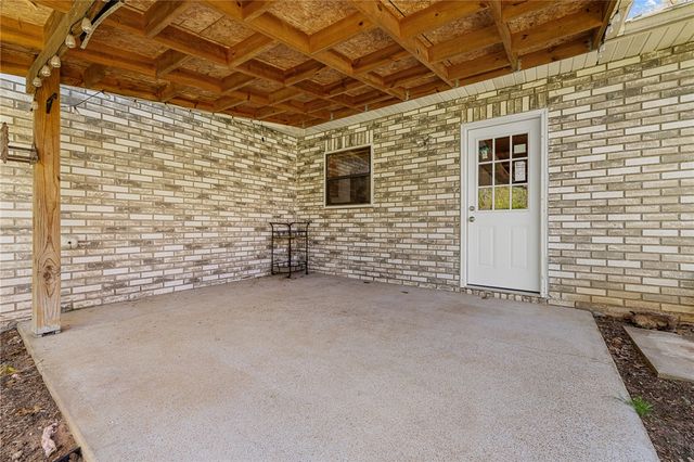 916 Quail Avenue, Harrison, AR 72601
