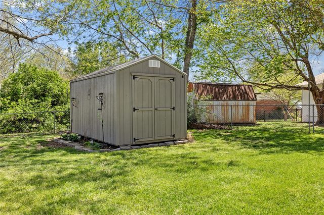 916 Quail Avenue, Harrison, AR 72601