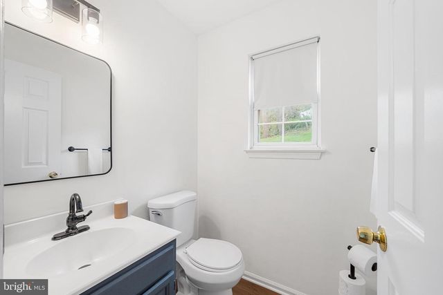210 JAMES DR, West Chester, PA 19380