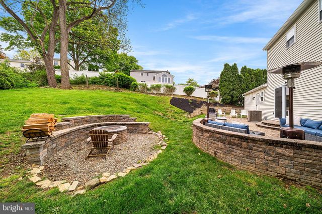 210 JAMES DR, West Chester, PA 19380