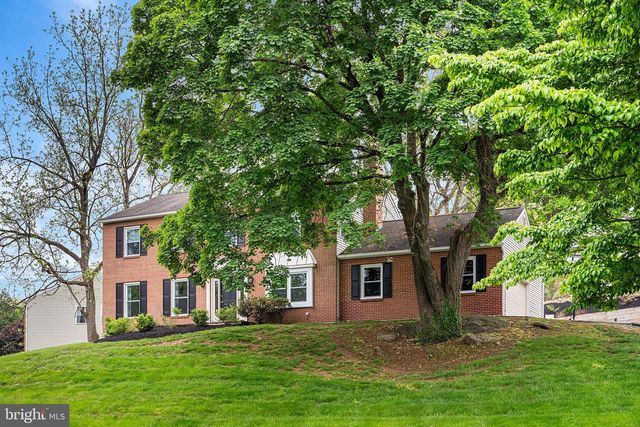 210 JAMES DR, West Chester, PA 19380