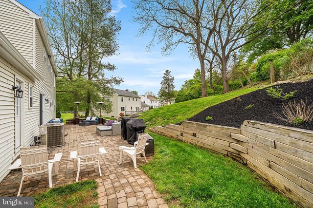 210 JAMES DR, West Chester, PA 19380