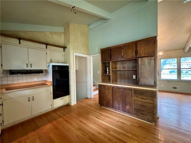 7311 Stearns Street, Shawnee, KS 66203