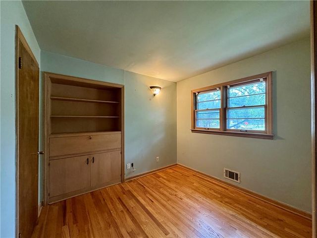7311 Stearns Street, Shawnee, KS 66203
