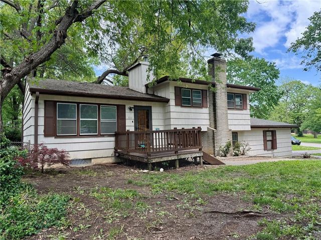 7311 Stearns Street, Shawnee, KS 66203