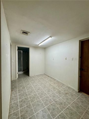 7311 Stearns Street, Shawnee, KS 66203